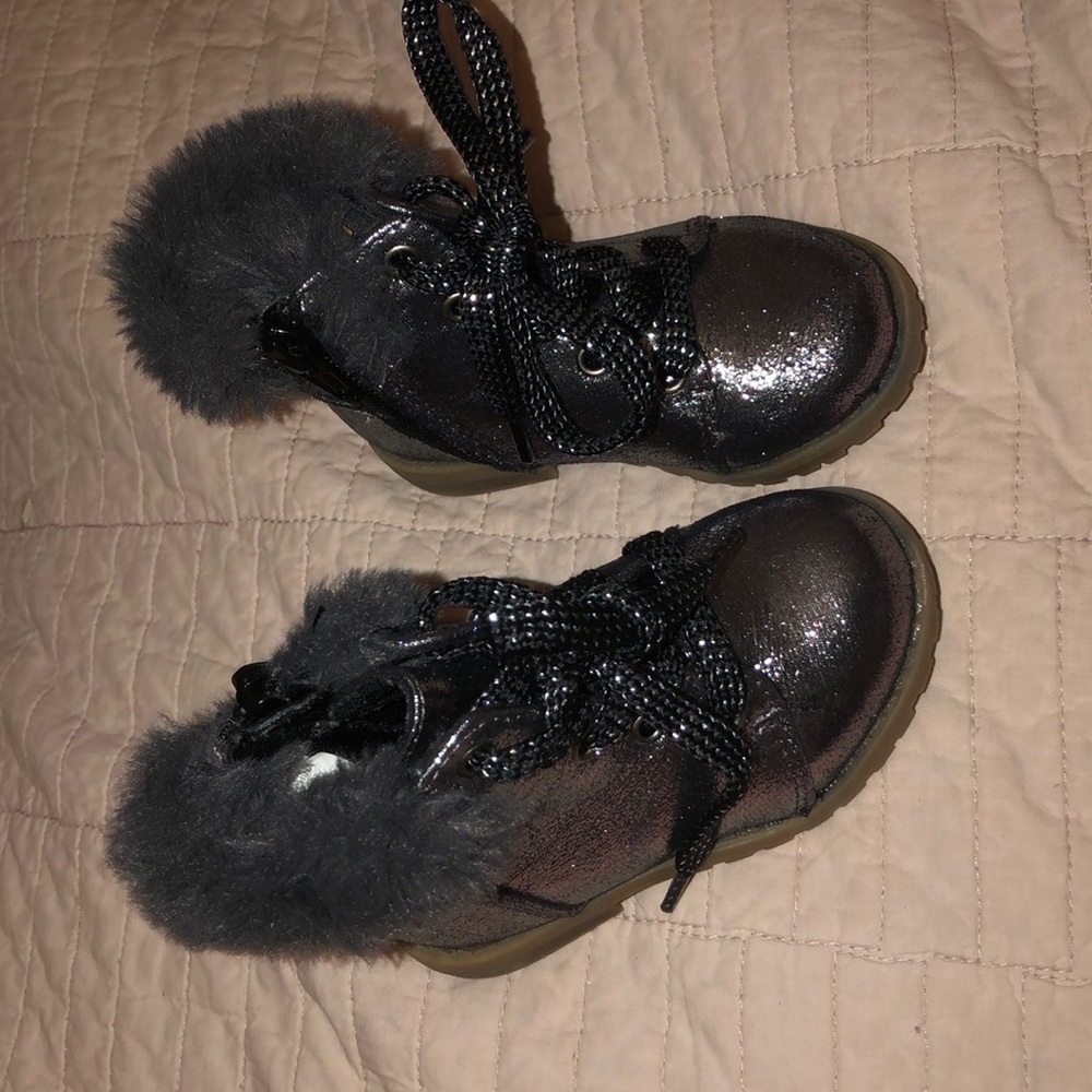 Baby girl metallic combat boots